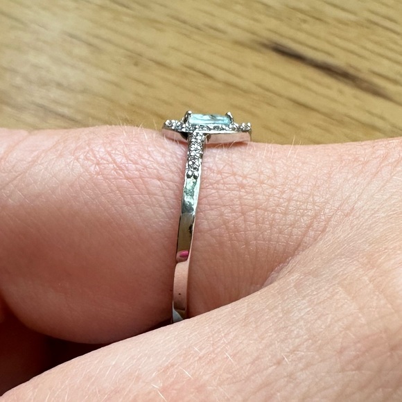 Bomb Party Original Ring - The Dainty Teardrop Ring - Picture 6 of 6